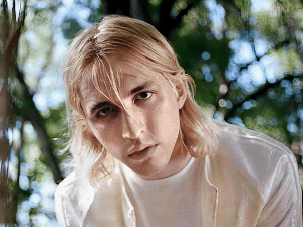 Porter Robinson (Natural Singing Voice)