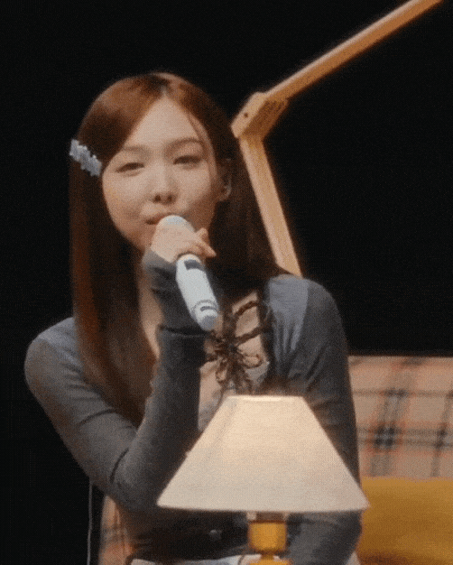 NAEYON LIVE/REAL VOICE