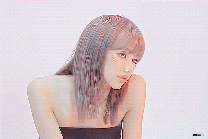 LISA of BLACKPINK
