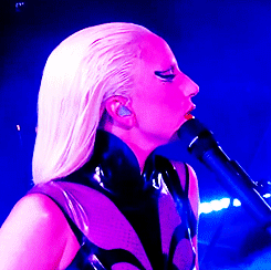 Lady Gaga - Live